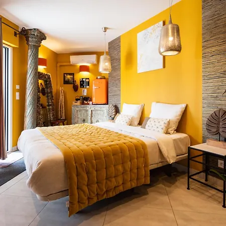 Escapades Lointaines Bed & Breakfast Perpignan