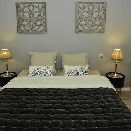 Escapades Lointaines * 佩皮尼昂