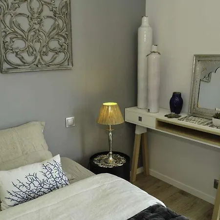 Bed & Breakfast Escapades Lointaines *