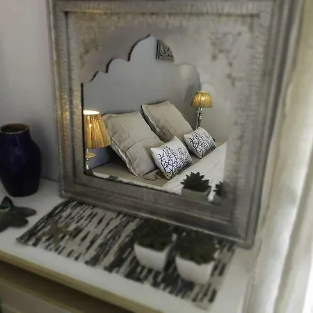 Bed & Breakfast Escapades Lointaines *