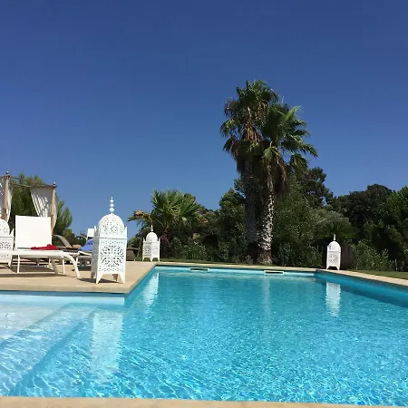 Escapades Lointaines * 佩皮尼昂