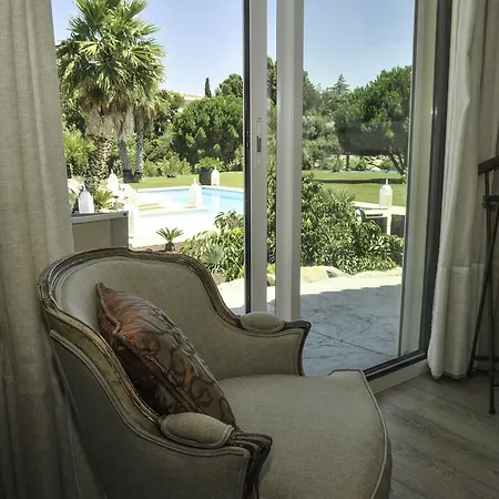 Escapades Lointaines 住宿加早餐酒店 *