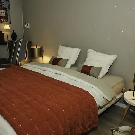 Escapades Lointaines * 佩皮尼昂