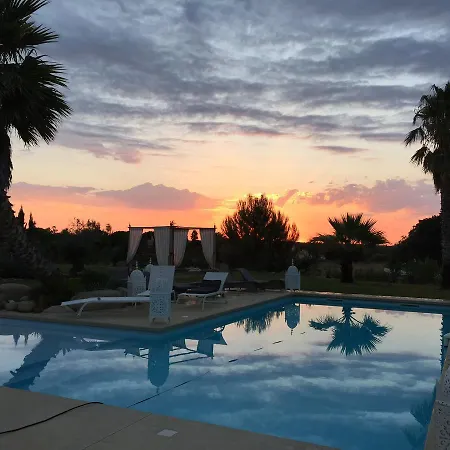 Escapades Lointaines Bed & Breakfast Perpignan