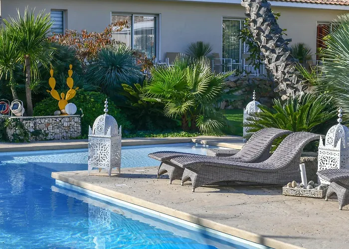 Escapades Lointaines Bed & Breakfast *