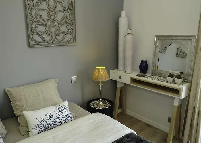 Bed & Breakfast Escapades Lointaines *