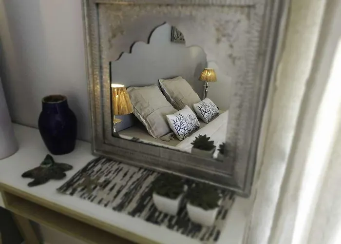 Bed & Breakfast Escapades Lointaines *