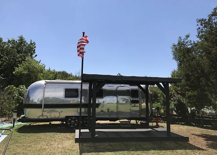 Escapades Lointaines Bed & Breakfast *