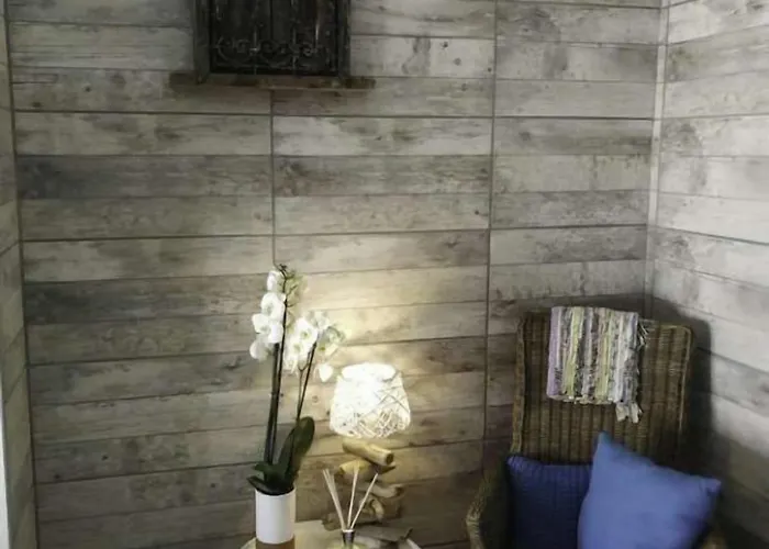 Bed & Breakfast Escapades Lointaines *