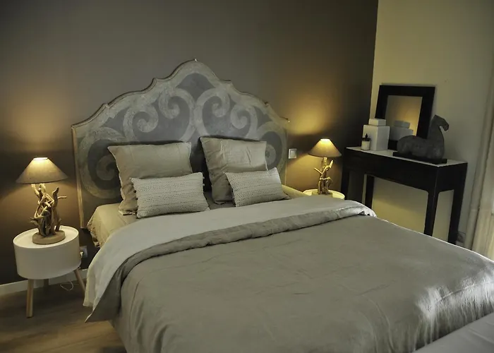 Escapades Lointaines Bed & Breakfast