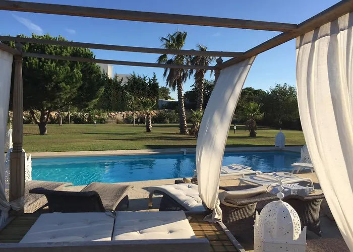 Escapades Lointaines Bed & Breakfast